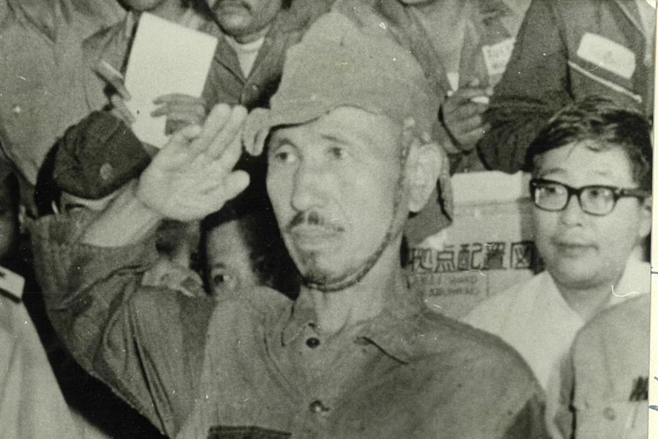 
<span>小野田少尉帰還の感動と「天皇会見」【プレイバック「週刊新潮」が報じた事件戦後史】</span>
