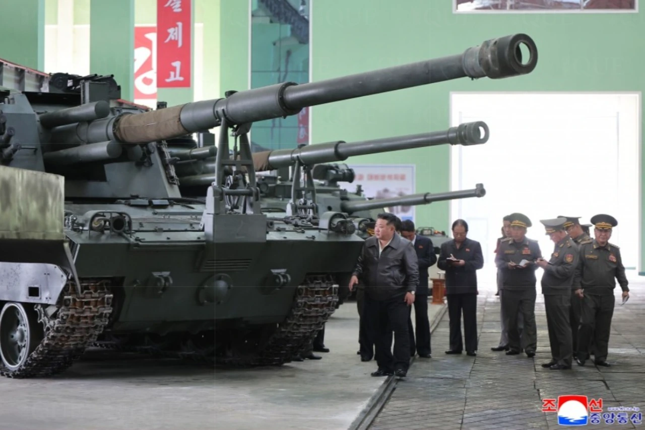 
<span>韓国統一部が北朝鮮の新憲法を公開、サプライズはないが大幅改正（2026年5月3日～5月9日）</span>
