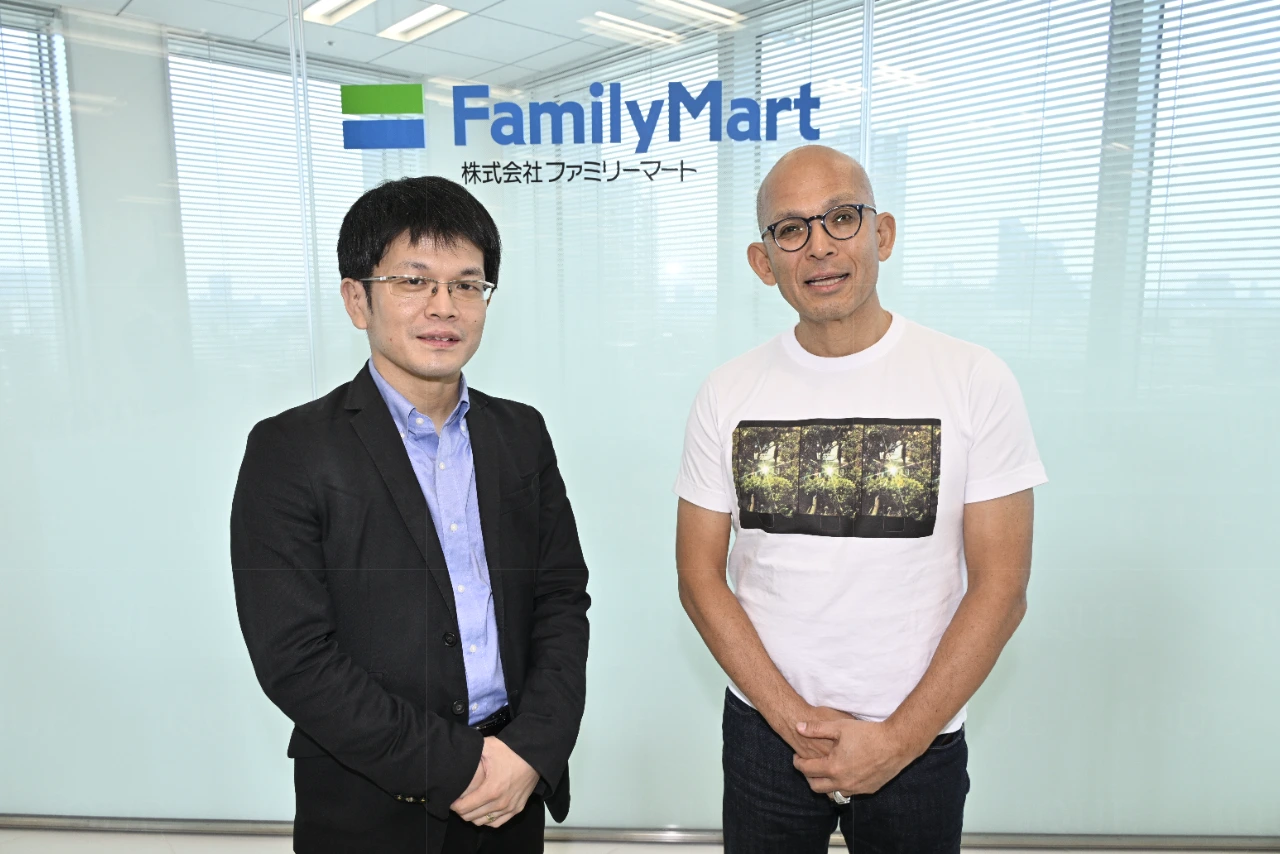 
<span>アパレル、サイネージ、その次は？ 伊藤忠出身の社長が明かす「ファミマ」の経営の実態と「メディア化する店舗」の驚くべき現状</span>
