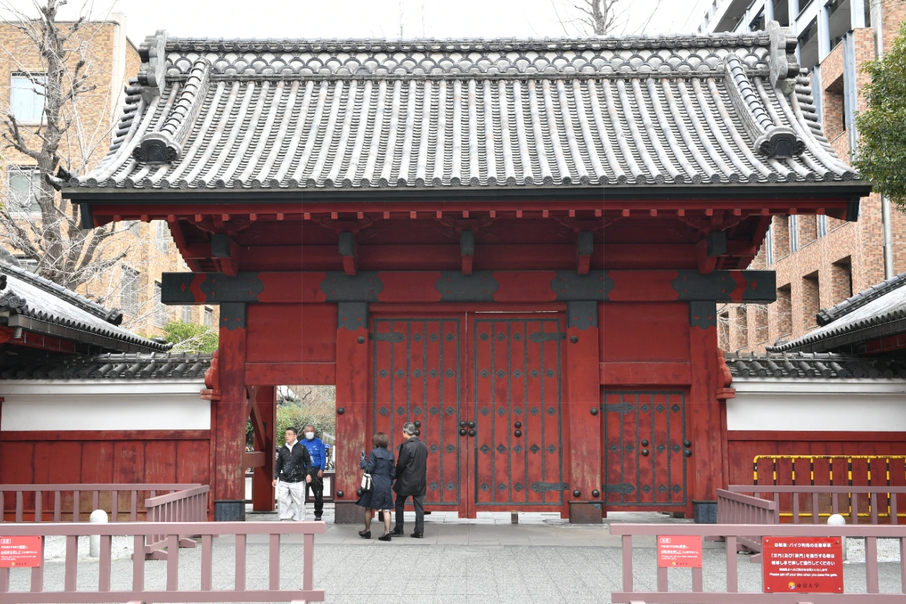 
<span>激減する東大に代わって増えた大学は　出身大学・学部から見える財務官僚「学歴」の変遷</span>
