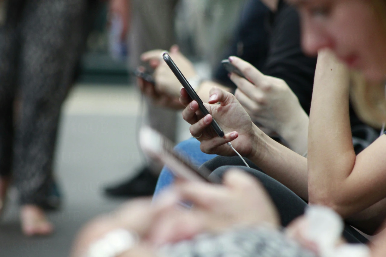 
<span>「中傷動画」で世論操作はできるのか――ショート動画の拡散アルゴリズムから考察する</span>
