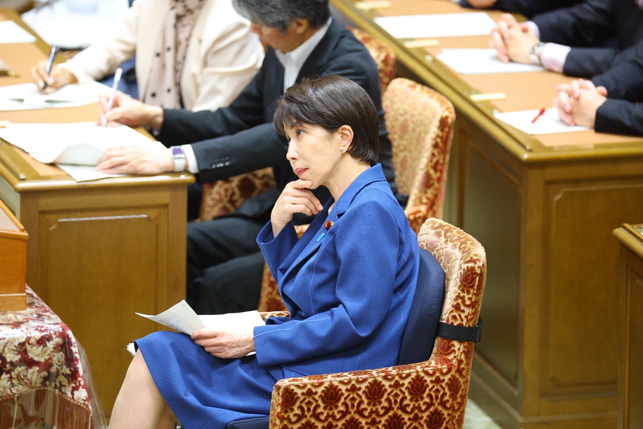 
<span>進むも退くも地獄の「消費減税」は高市政権の命取り　「ポスト高市」に備え始めた自民党の行方</span>
