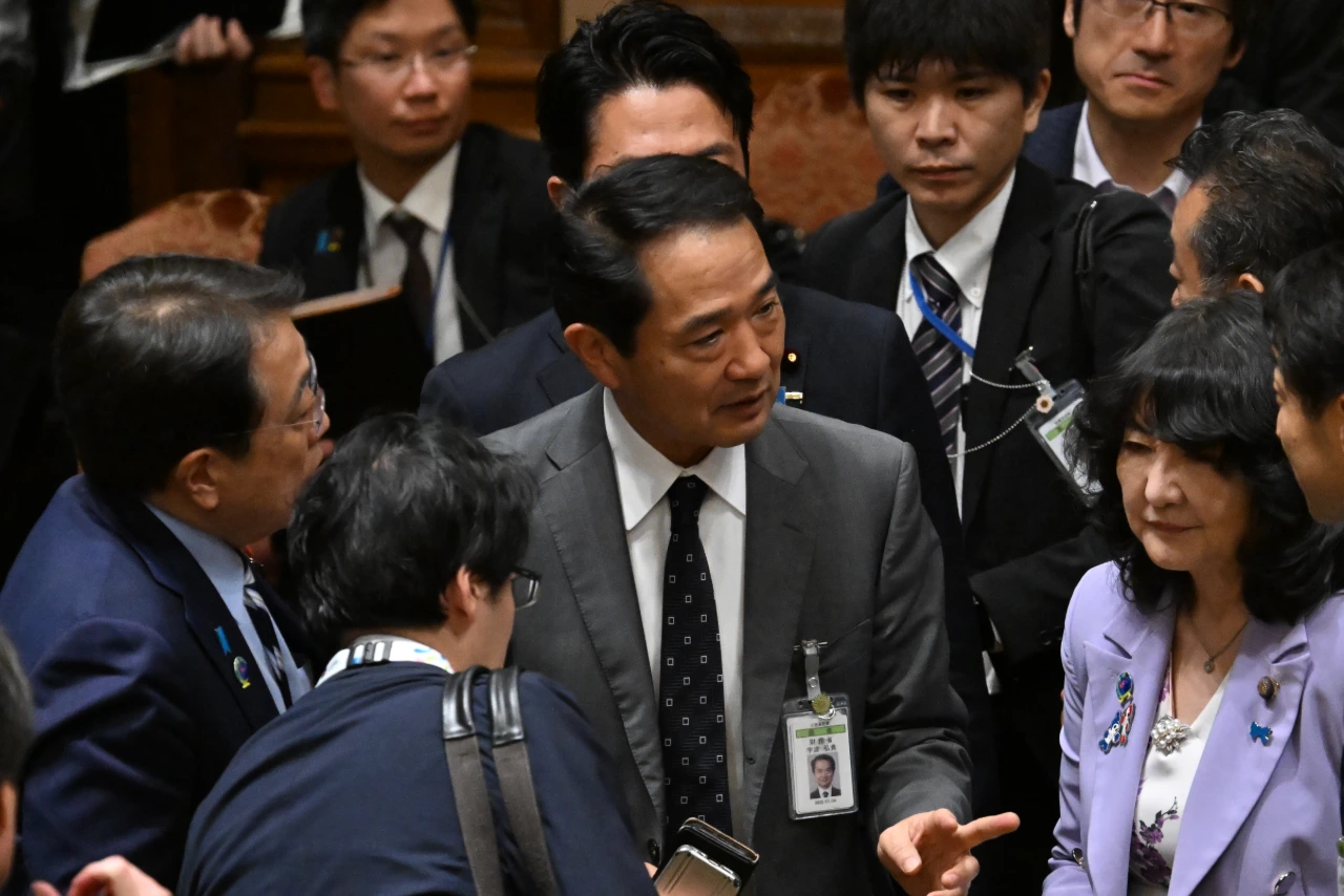 
<span>宇波弘貴・財務事務次官を輩出した「都立西高」出身「財務官僚」12人の知られざる出世事情</span>
