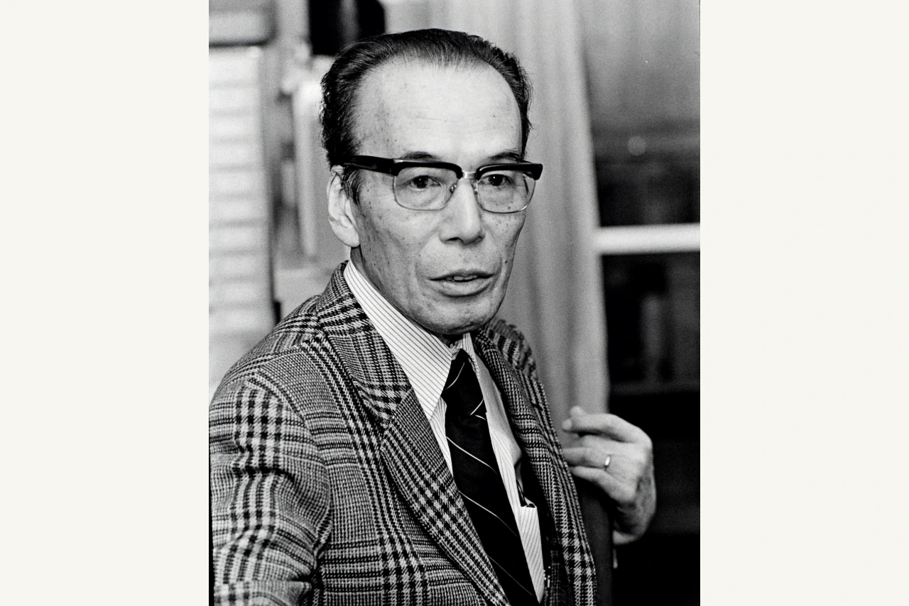 
<span>元祖インフルエンサー「清水幾太郎」の巧みなマウント戦略</span>
