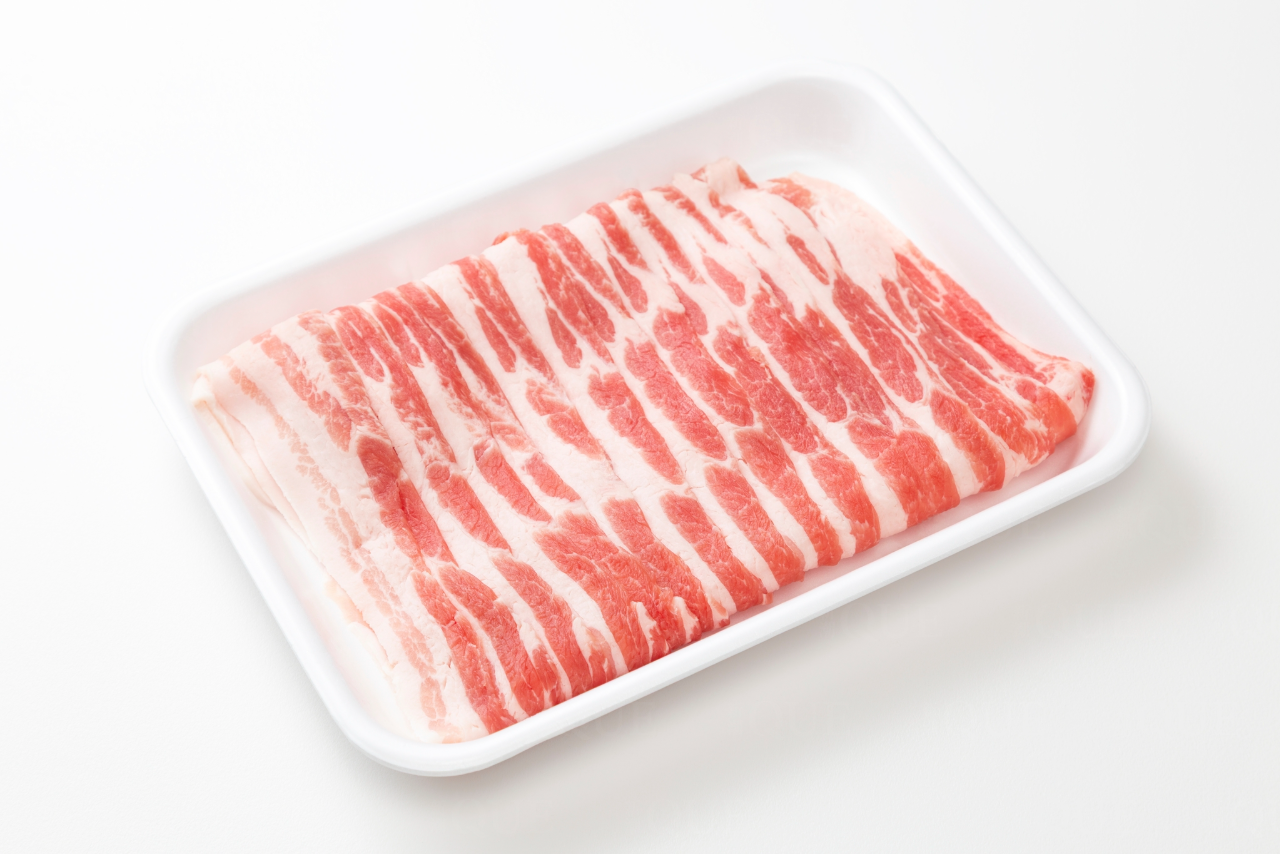 
<span>「抗菌剤不使用の肉」と「普通の肉」スーパーで選ぶべきはどっち？</span>
