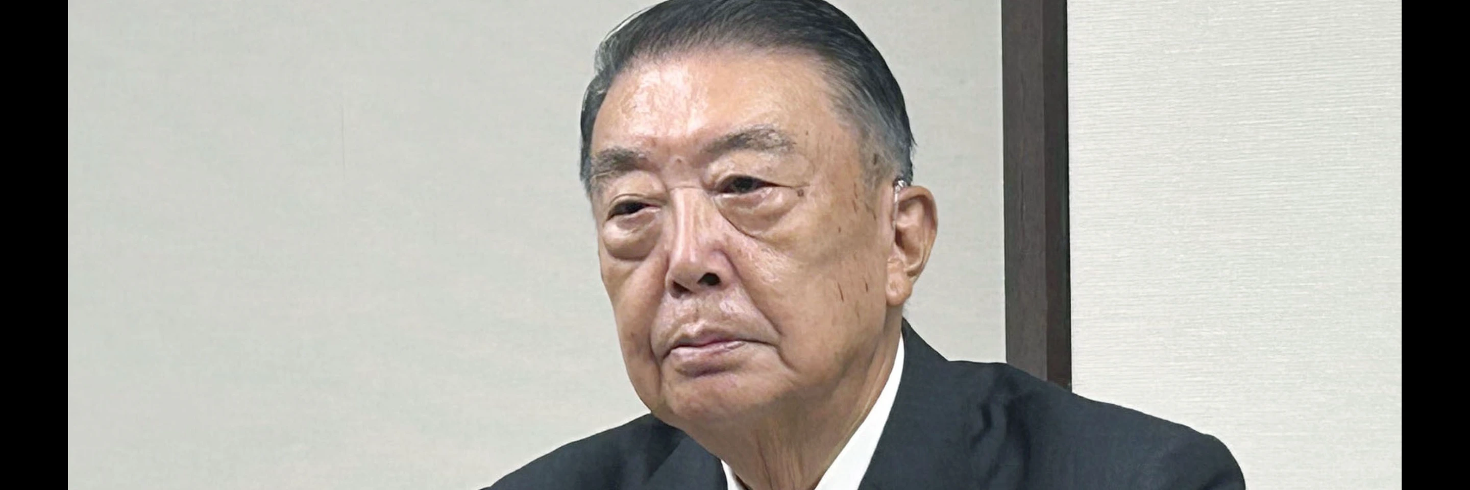 
<span>「ヘリクツ、ヘリクツ」「ネバネバ丼とあんかけ焼きそばどっちがいい」野党とも番記者とも向き合い続ける国対委員長の流儀</span>
