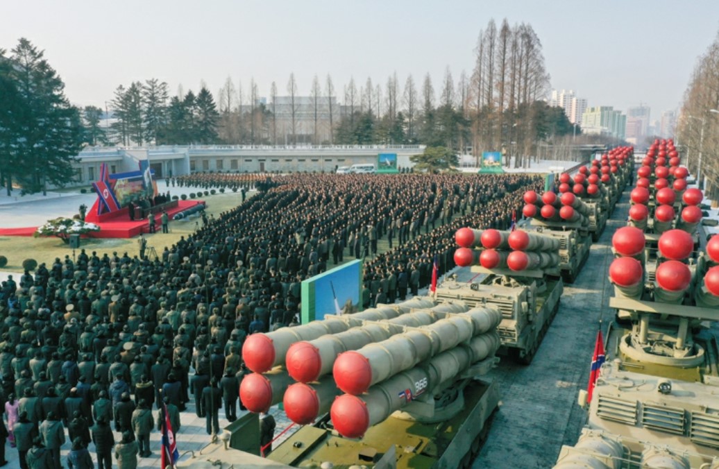 
<span>無人機とロケット砲で「明白な敵」を挑発する北朝鮮：高まる朝鮮半島の軍事的緊張</span>
