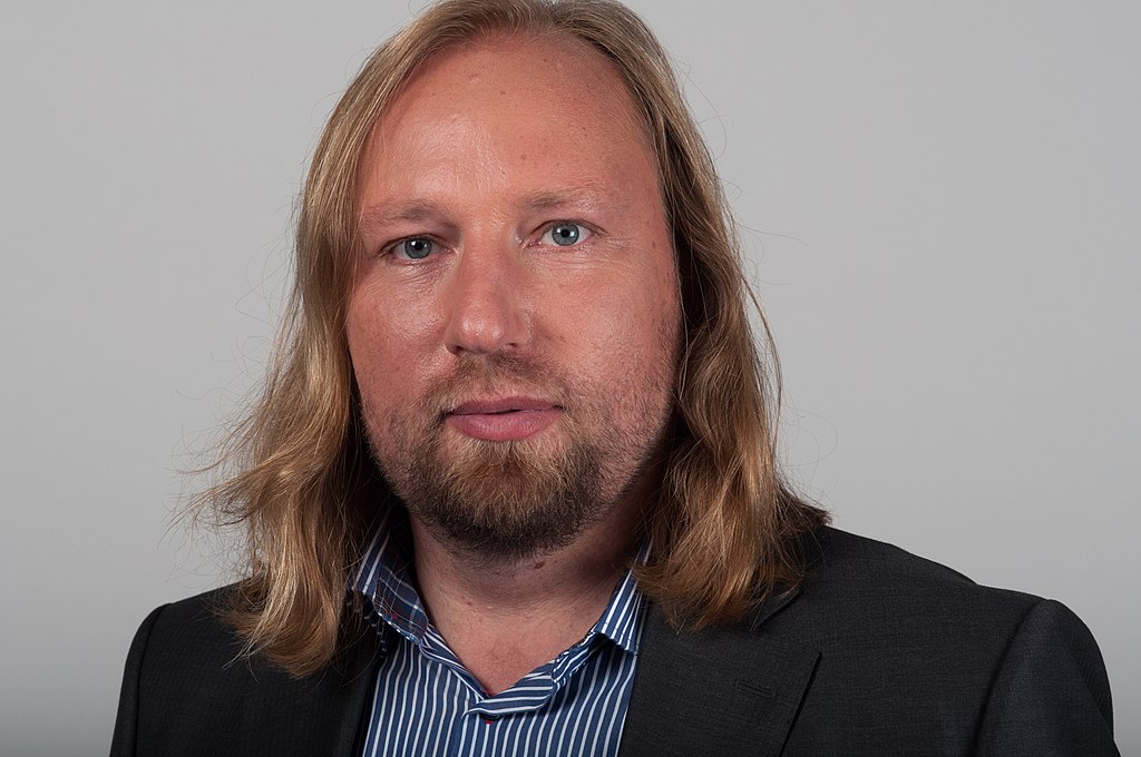 
<span>ドイツ「緑の党」左派を変えたウクライナ視察――元反戦政党はなぜプーチンとの「交渉による解決」を撤回したか（前篇）</span>
