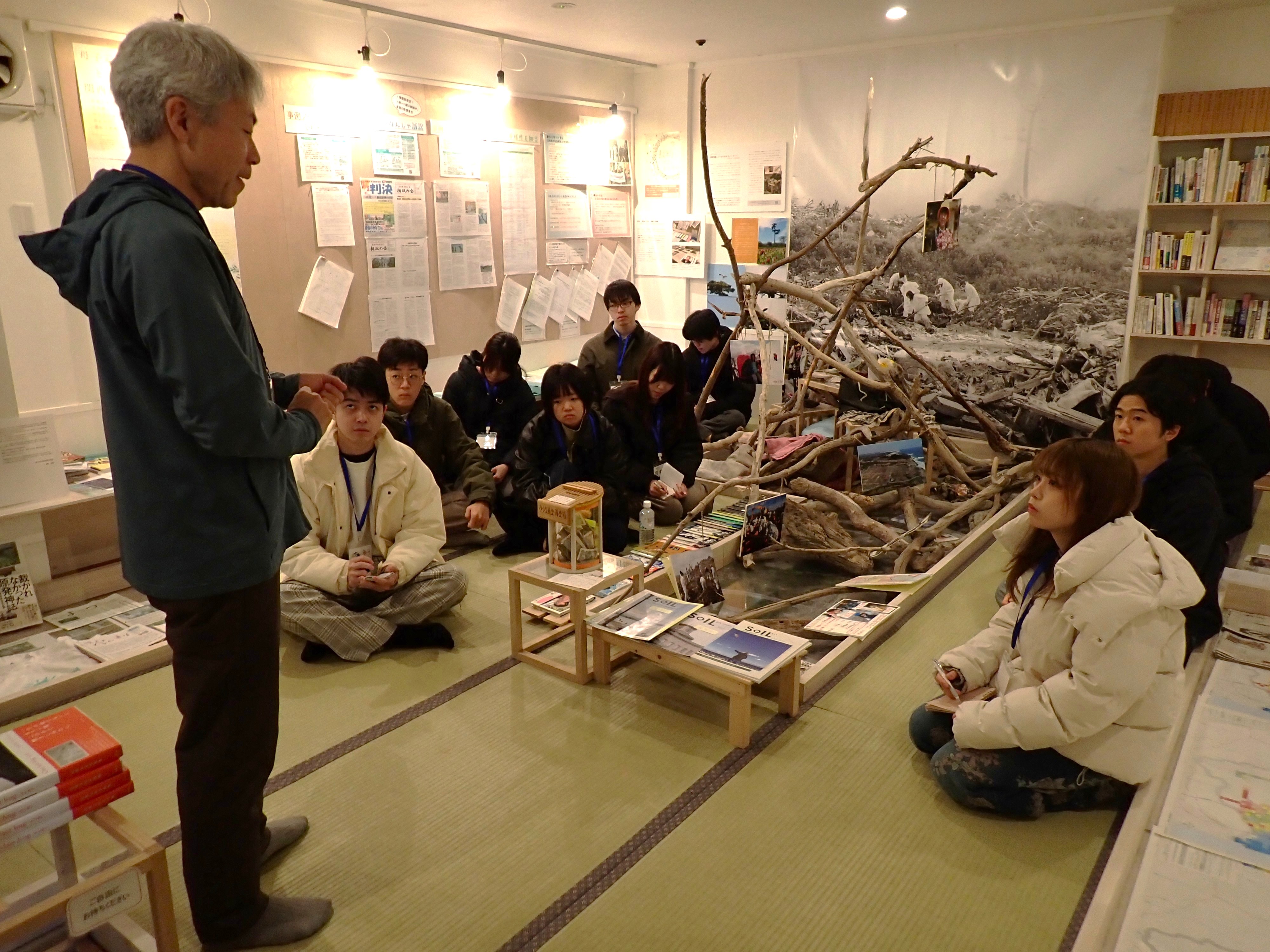
<span>原発事故から15年、被災地へ7000人をガイド　いわき・温泉宿主人に大学生が学ぶ「終わらない現実」</span>

