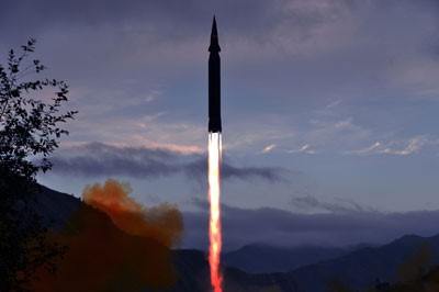 「ミサイル」「対話の示唆」併用で韓国を封じた北朝鮮が次に狙う半島情勢