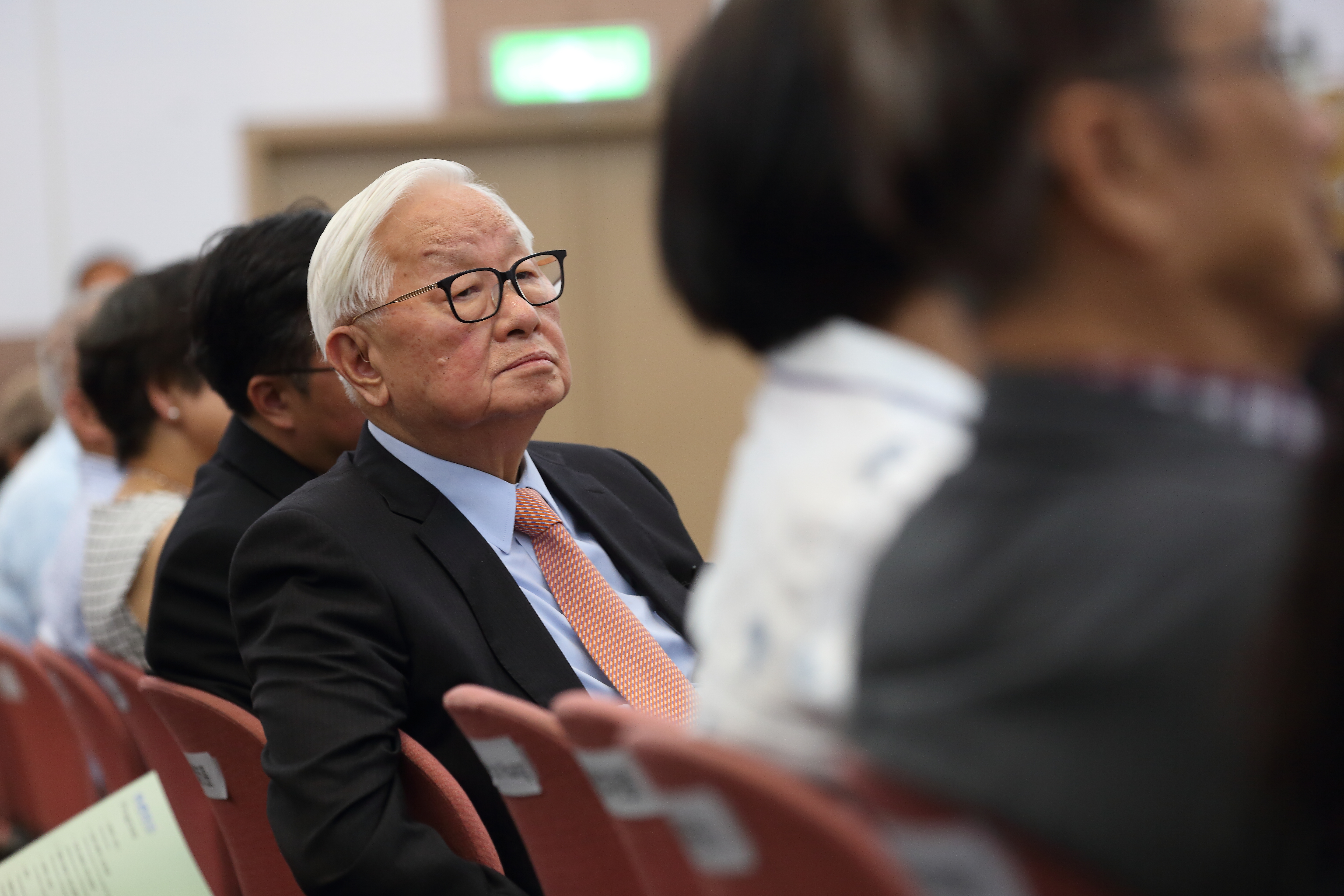 
<span>「台湾有事」で中国は経済が空転する：“半導体を「盾」に戦争防止を”とTSMC創業者</span>

