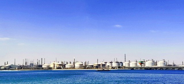 
<span>2021年原油価格：「海図のない航海」はどこへ向かうのか（後編）</span>

