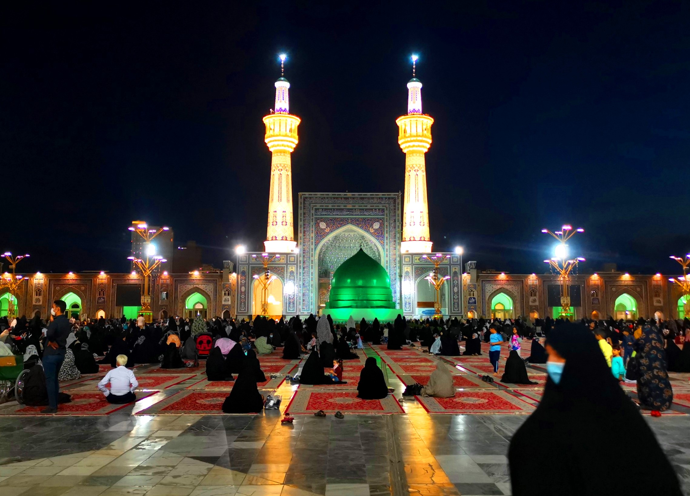 
<span>イラン聖地「テロ」で高まるアフガニスタン震源「イスラム過激主義」への警戒</span>
