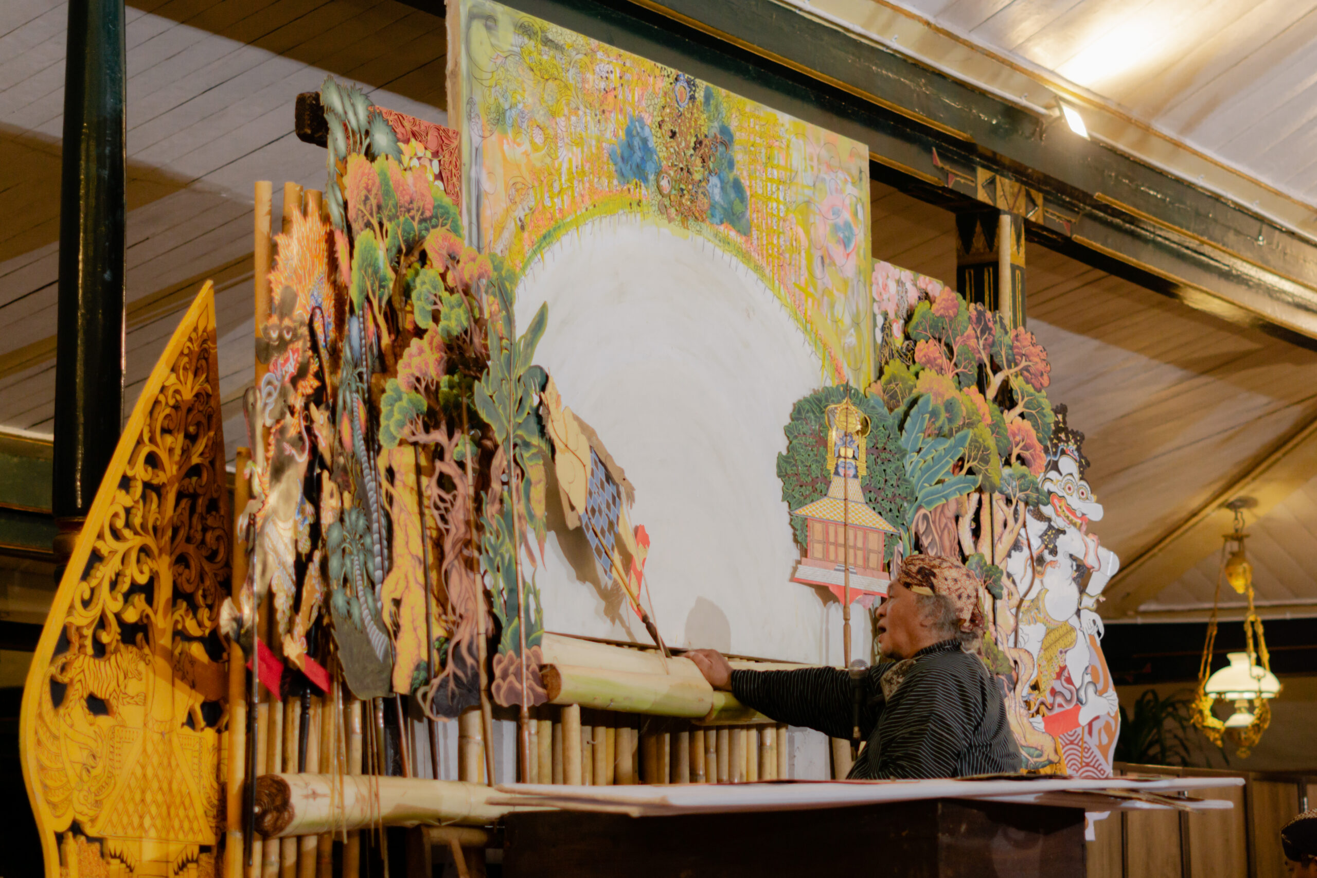 インドネシアで影絵芝居になった桃太郎（後編）