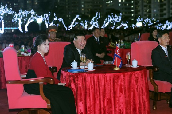
<span>北朝鮮で存在感を増す経済官僚「金徳訓首相」</span>
