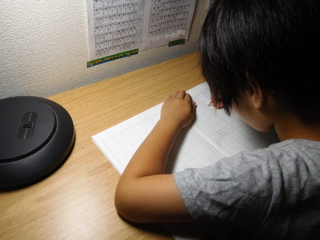 
<span>令和の中学受験、「進学塾」と「家庭」の役割が入れ替わる？</span>
