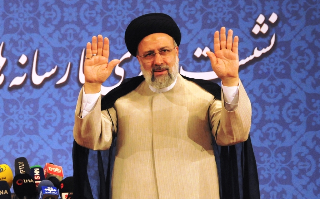 
<span>イラン大統領選「ライシ師圧勝」で広がる国民の失望</span>
