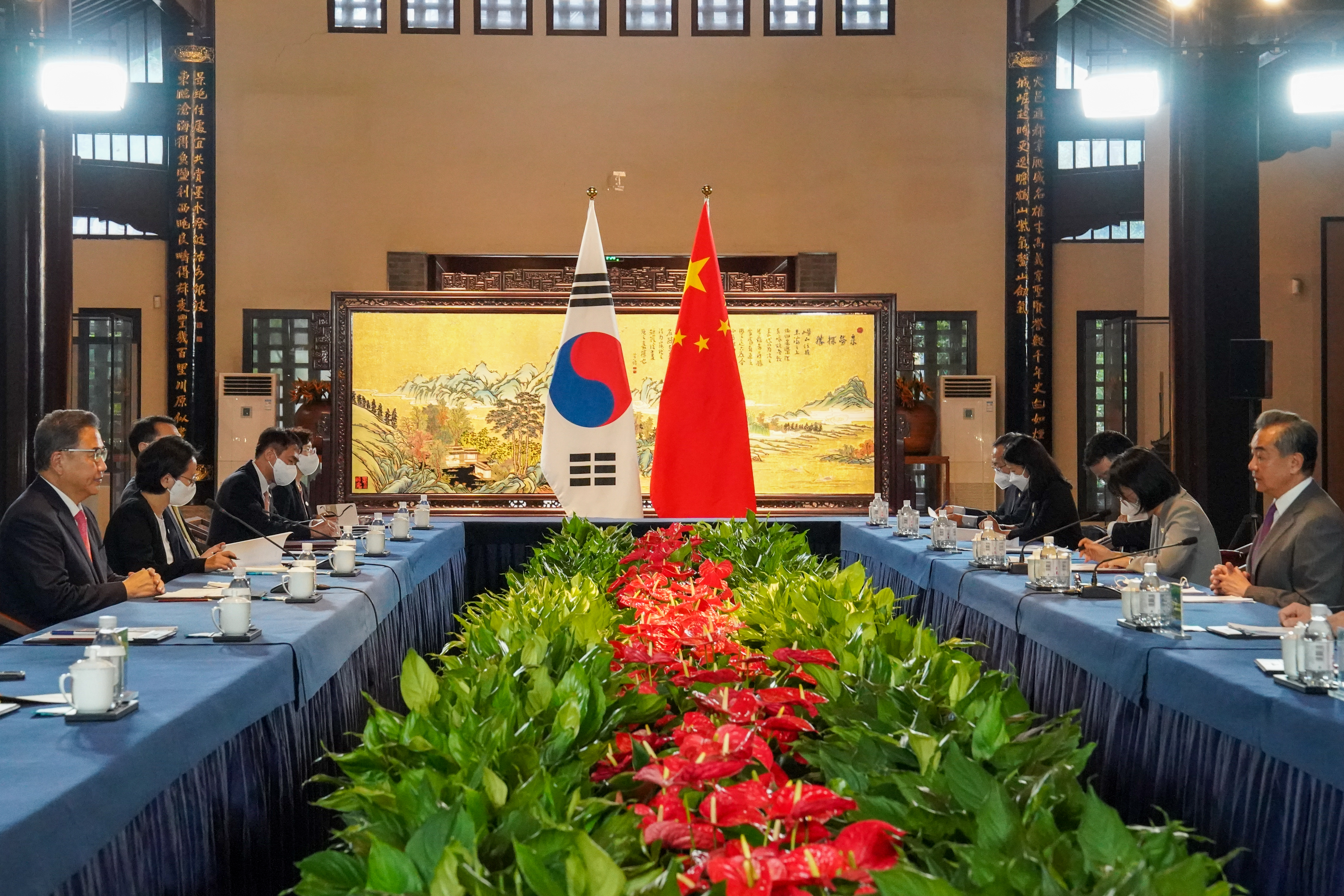 
<span>安保か、経済か――米中間の塀の上を歩く韓国の「足元」（下）</span>
