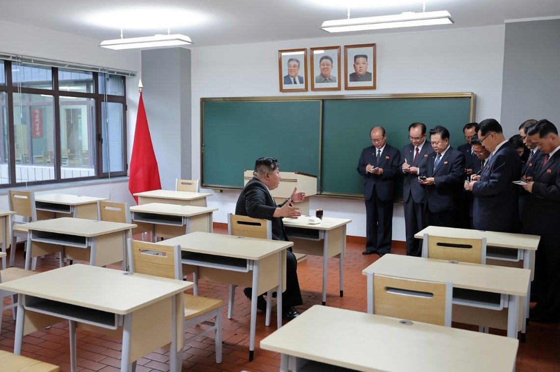 
<span>祖父・父よりもゆっくりと進む金正恩への個人崇拝（2024年5月19日～5月25日）</span>
