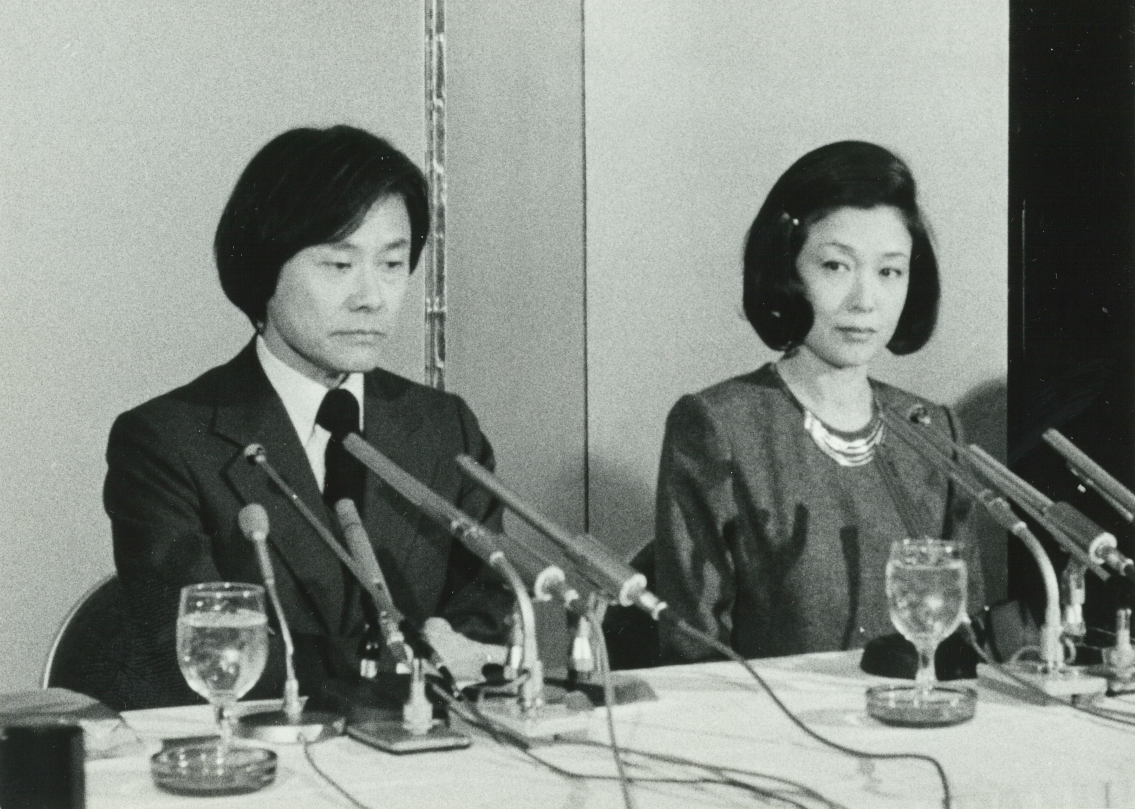 
<span>近来の大型恋愛と囃される若尾文子さんと黒川紀章氏【プレイバック「週刊新潮」が報じた事件戦後史】</span>
