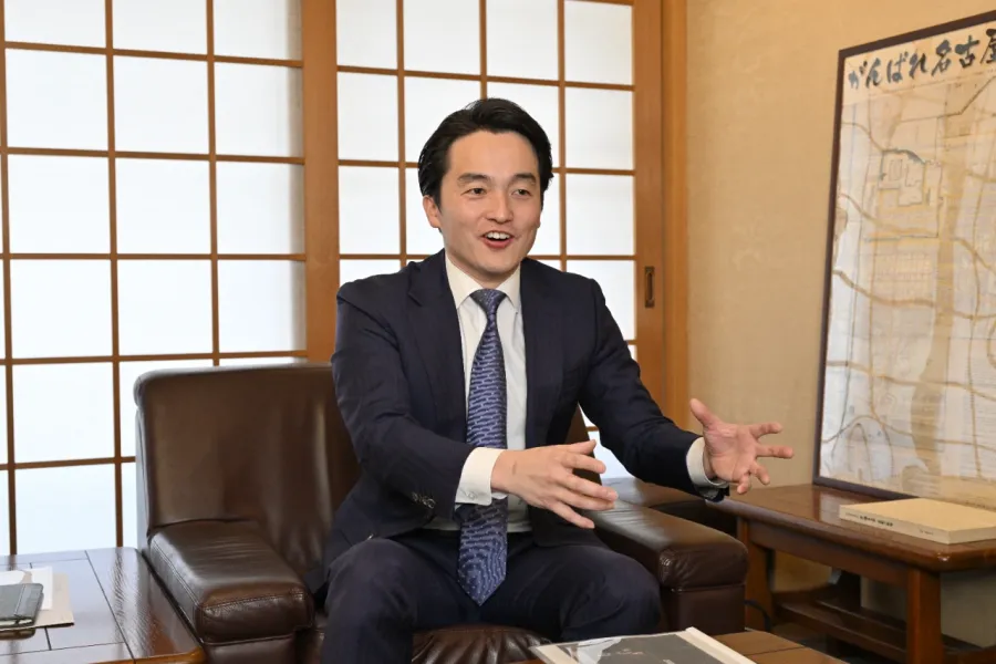 屋根瓦の老舗「坪井利三郎商店」社長が語る「和食カフェ」開業の狙い【ウェルビーイング探訪記】