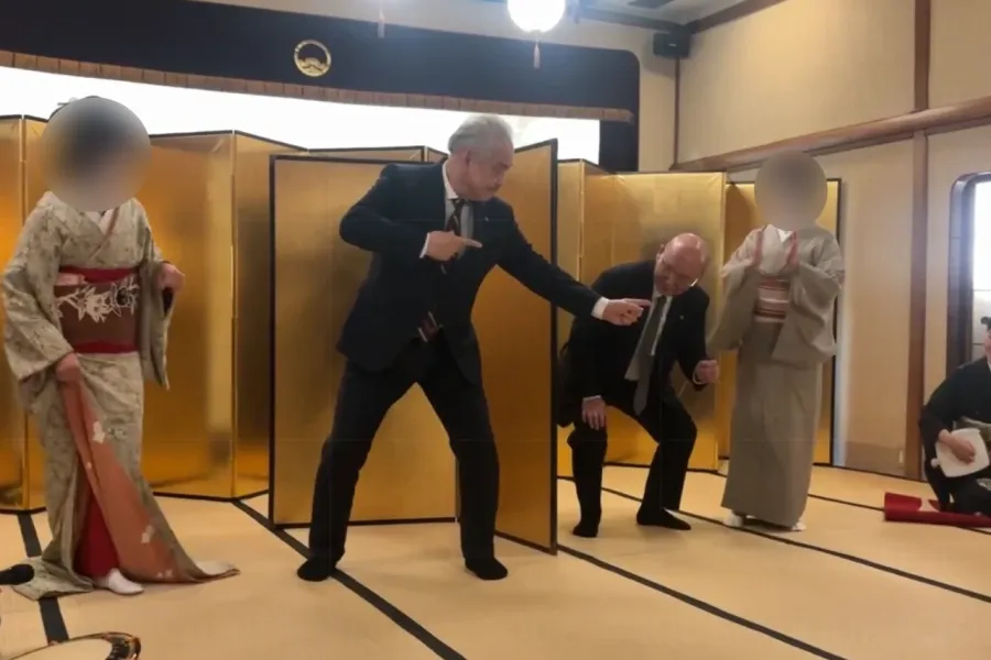 診療報酬「歴史的引き上げ」直後の“お座敷どんちゃん騒ぎ”と「恨み」蠢く会長選挙