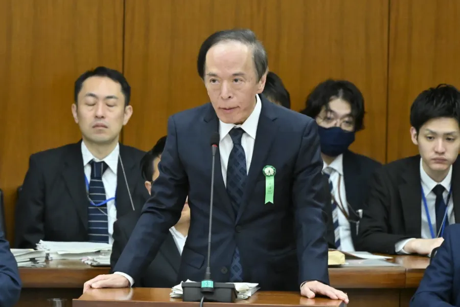 アベノミクスのブレーン浜田宏一、かく語りき――植田日銀の金融政策は「臆病」だ