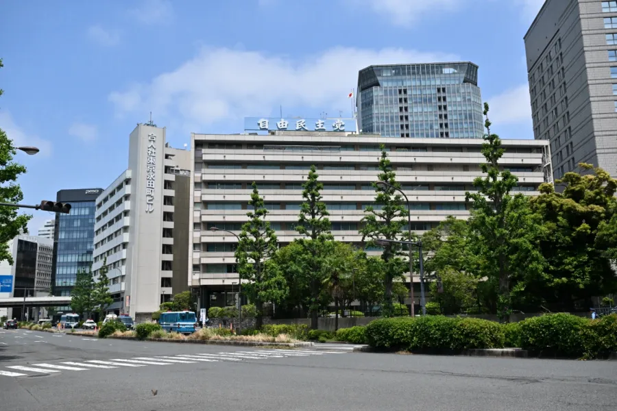 法治国家から「情治国家」へ――　安倍派裏金問題で「病巣摘出」を先送りした自民党を蝕む毒