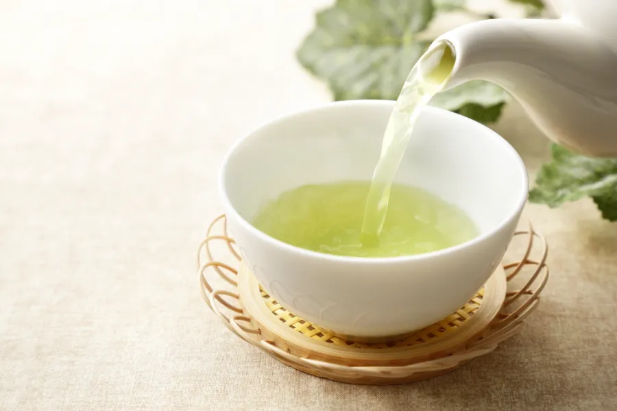 EUでは規制強化の「ネオニコチノイド」　「ペットボトル茶飲料」独自検査で分かった「意外な事実」