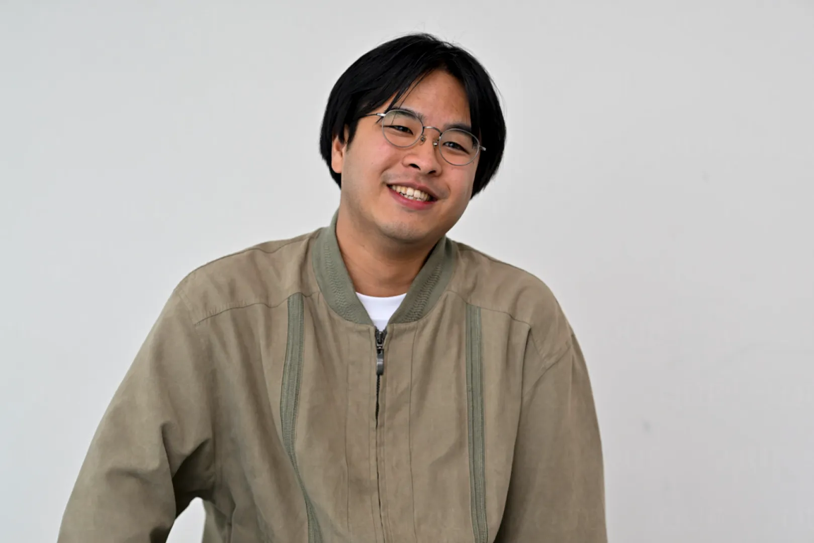 まだ「監督」と呼ばれることにピンとこないという坂西監督